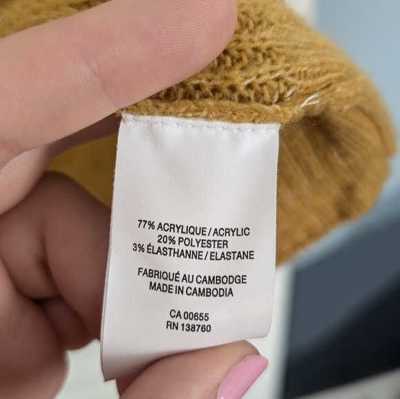 Yellow Half Zip - Picture 4 of 4